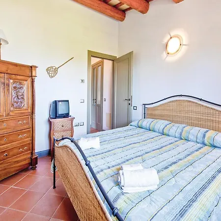 Seven-bedroom Holiday In Ap Feriehus *