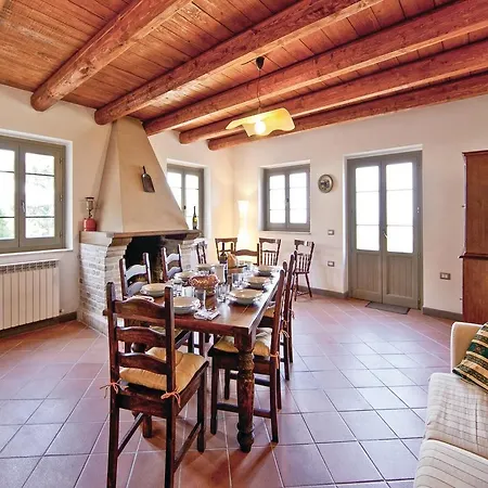 Feriehus Seven-bedroom Holiday In Ap *